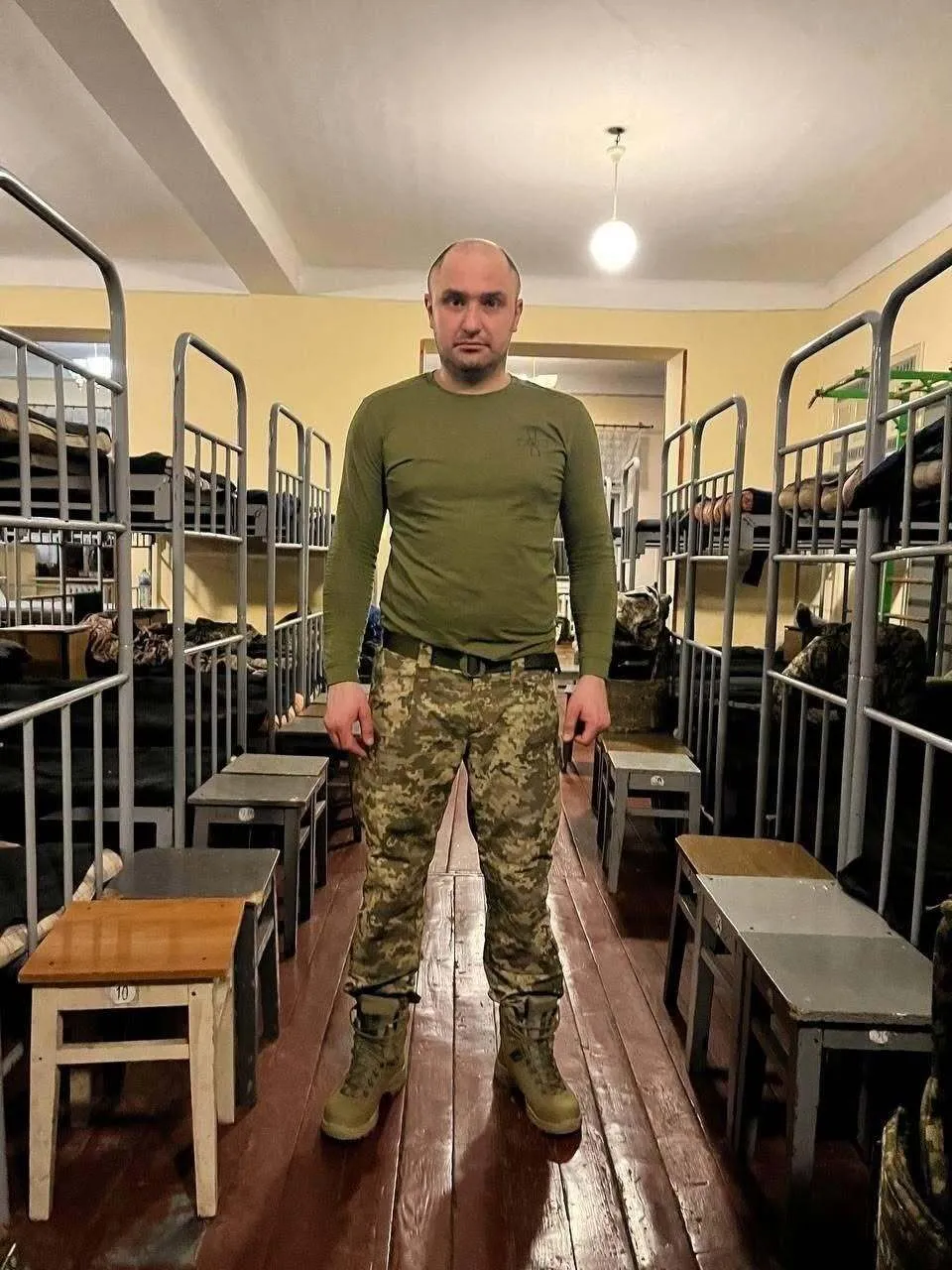 Роман Бузіле