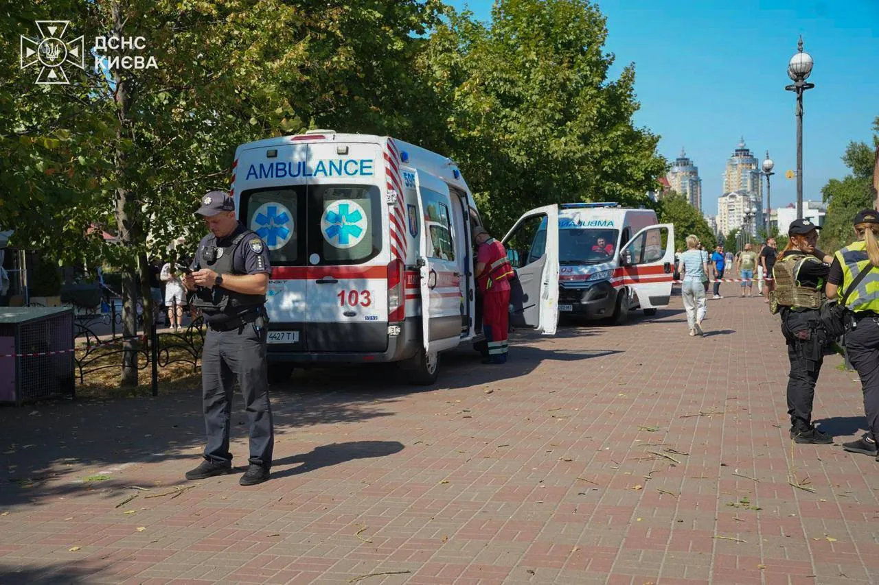 Внаслідок падіння дрона загинула 2-річна дівчинка.