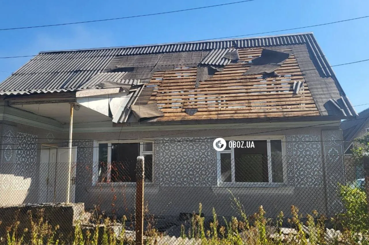 Досі лунають вибухи: наслідки російської атаки по селу Мила на Київщині. Фоторепортаж