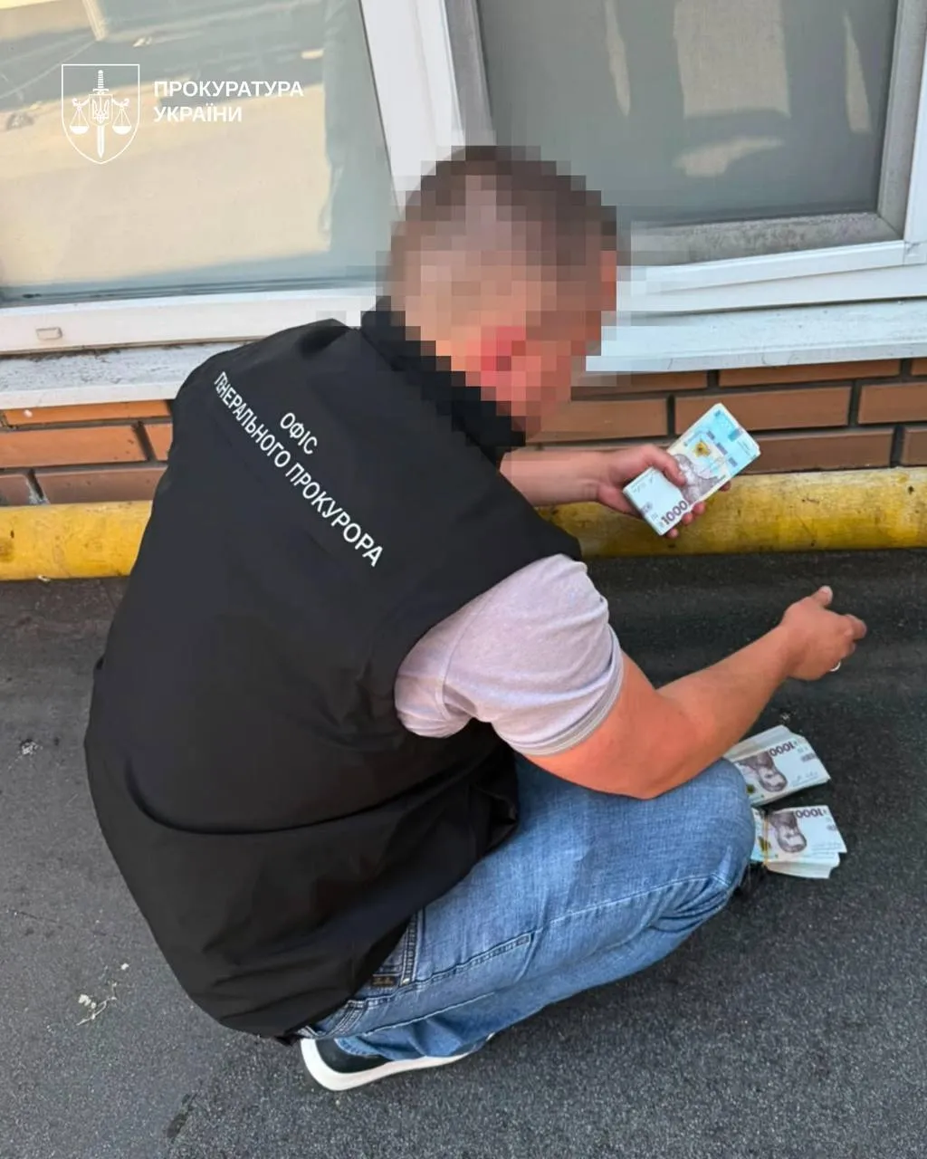Фігурантів схопили під час передачі фінальної частини хабаря