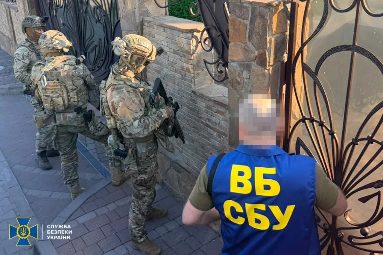 Обшуки у фігурантів