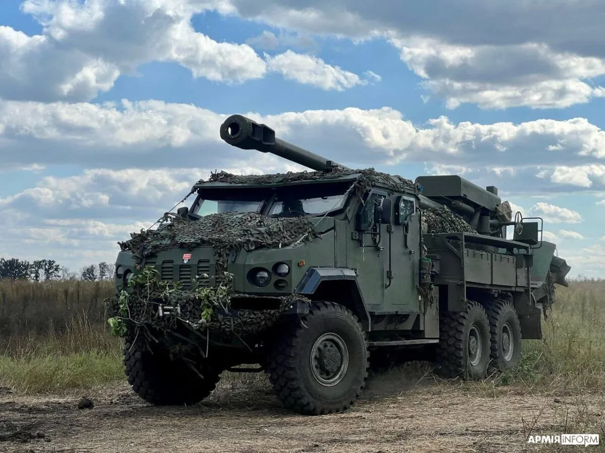 САУ "Богдана" 2С22 на шасси МАЗ.