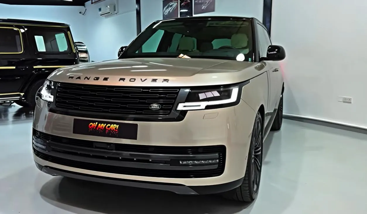 Range Rover.