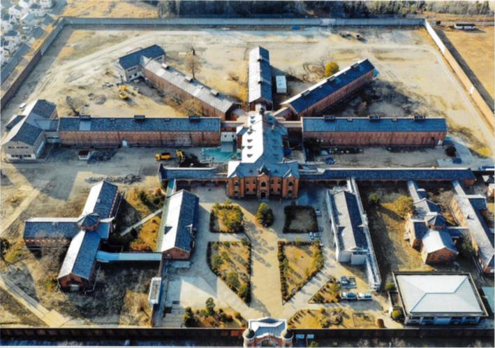 Історія в'язниці Нара.