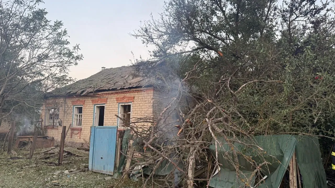 После атаки разрушены дома