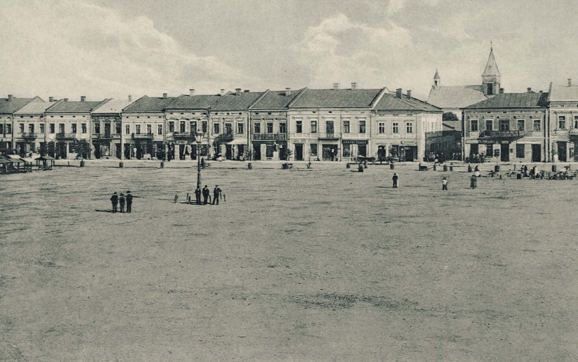 Городская площадь в Стрые.