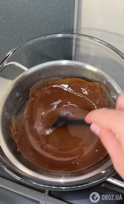 Растапливаем шоколад