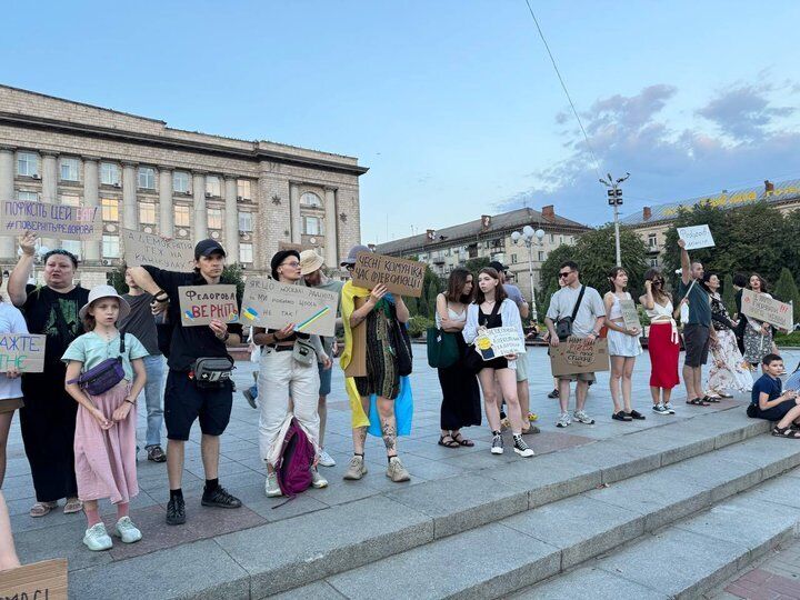 Митинги в поддержку Федорова в Черкассах