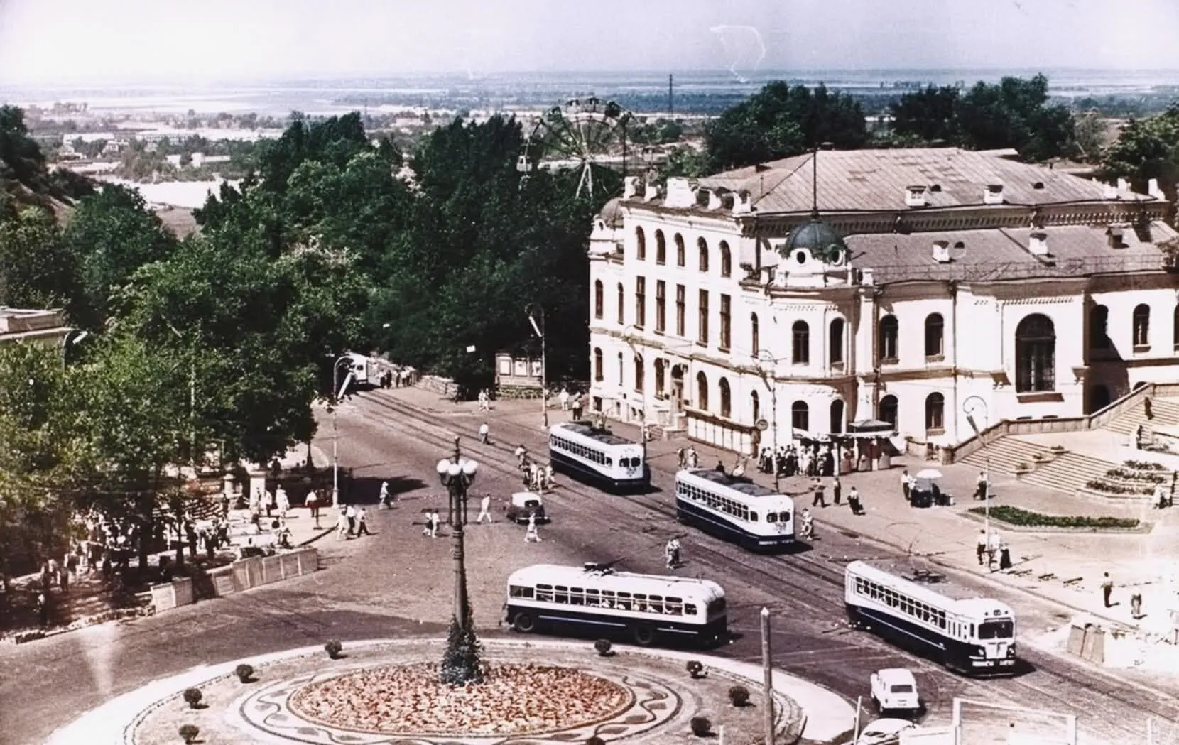 Будівля Київської Філармонії на Європейській площі, 1961 рік.