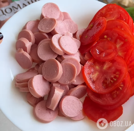 Нарізаємо інгредієнти для начинки