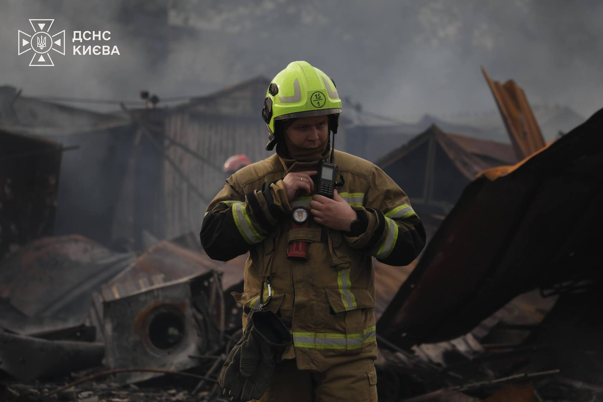 Рятувальники працювали на місці ракетного удару