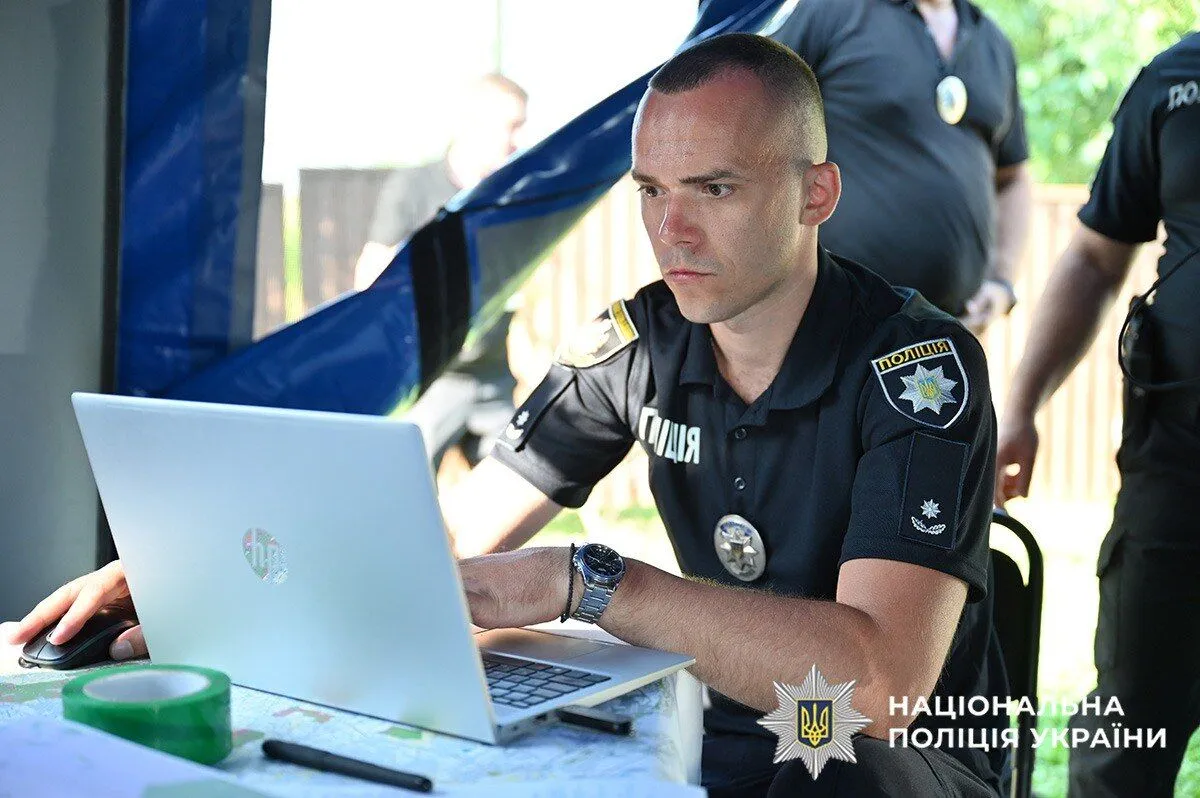 Поліцейські встановили місцеперебування підозрюваного та затримали його.