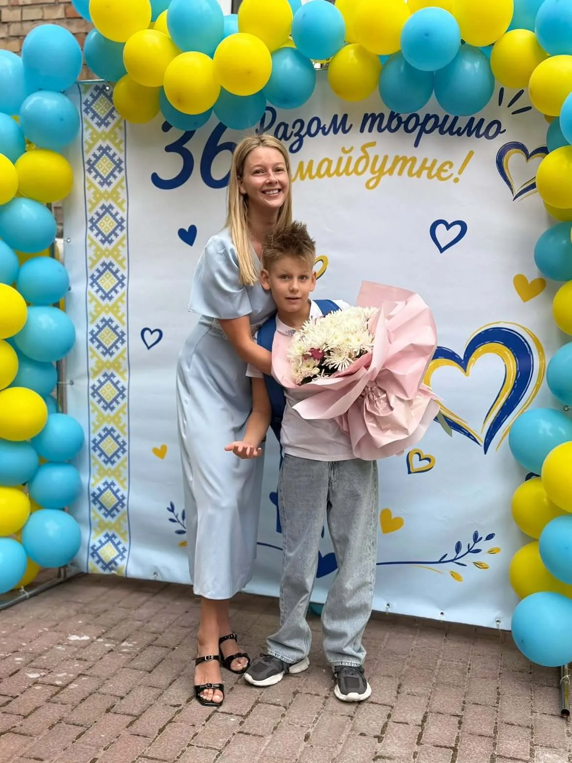 Грешнова показала фото с сыном-школьником