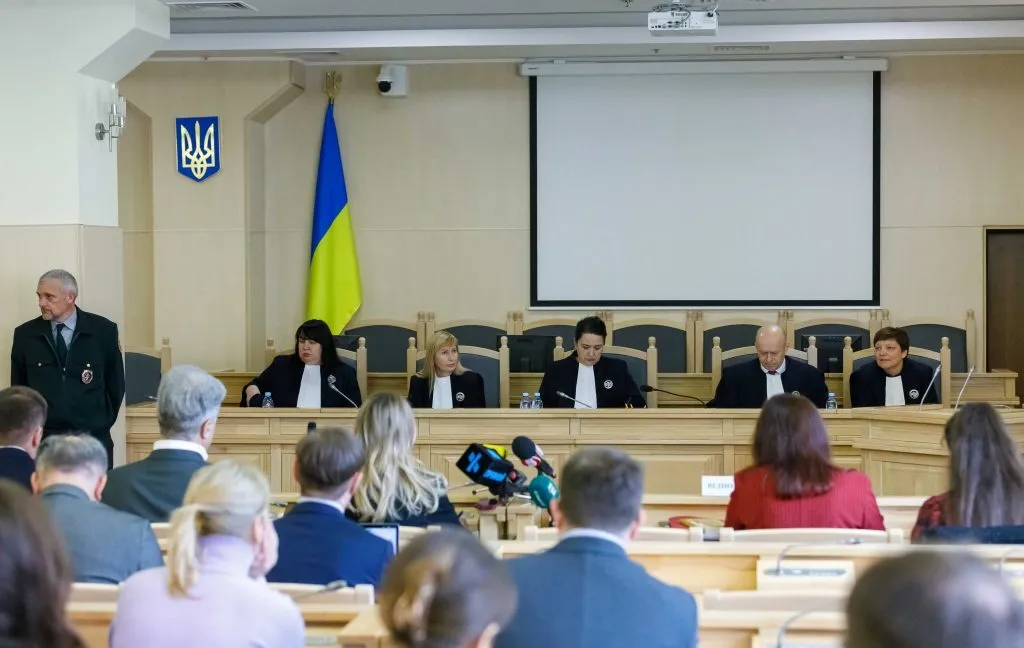 Заседание суда по делу о санкциях против Петра Порошенко