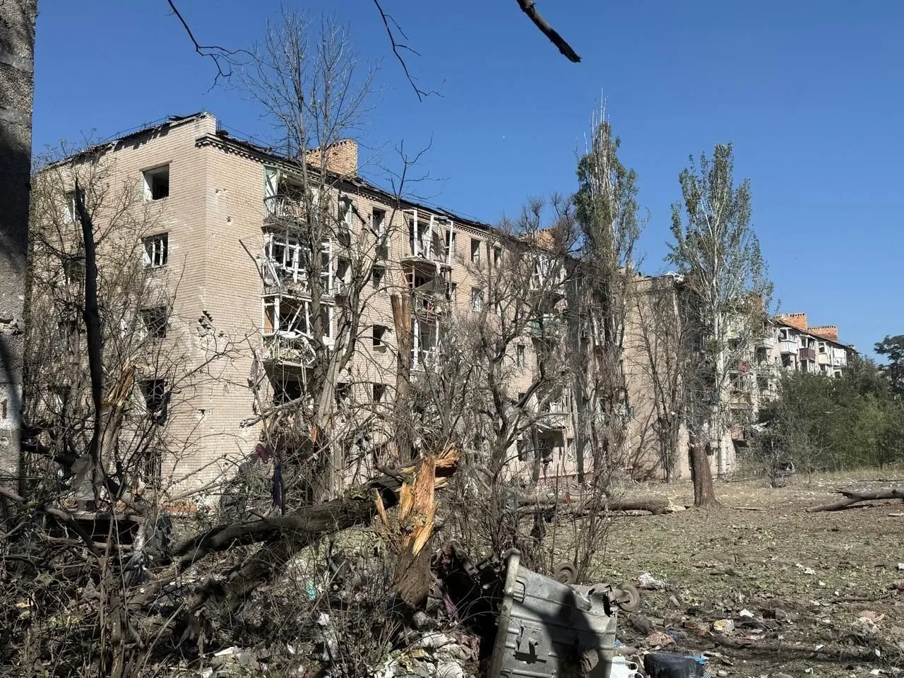 Последствия ударов российских войск по Краматорску.