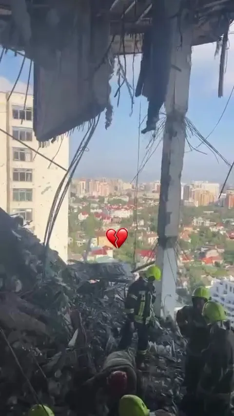 Вид из разрушенной квартиры