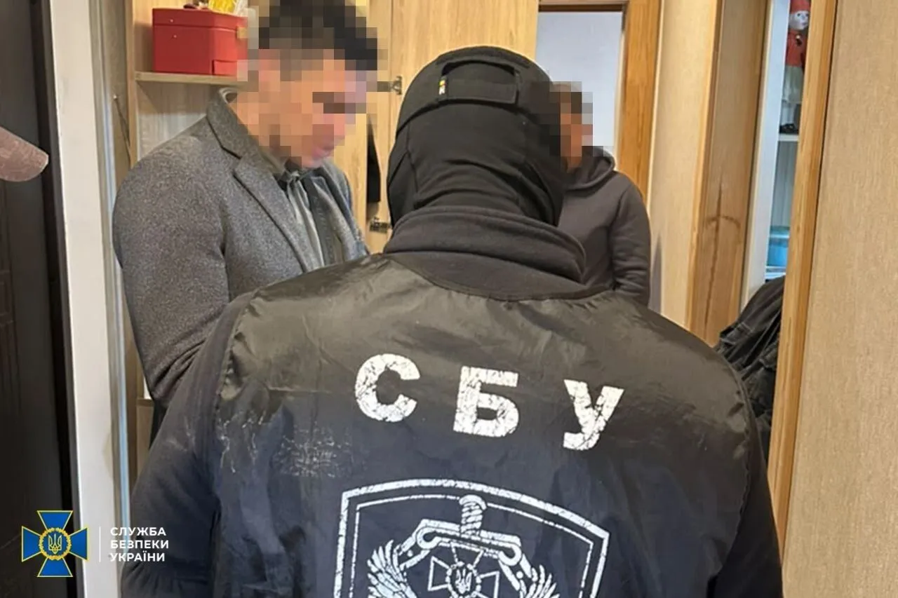 Подозреваемый по делу об изготовлении фальсифицированных препаратов.