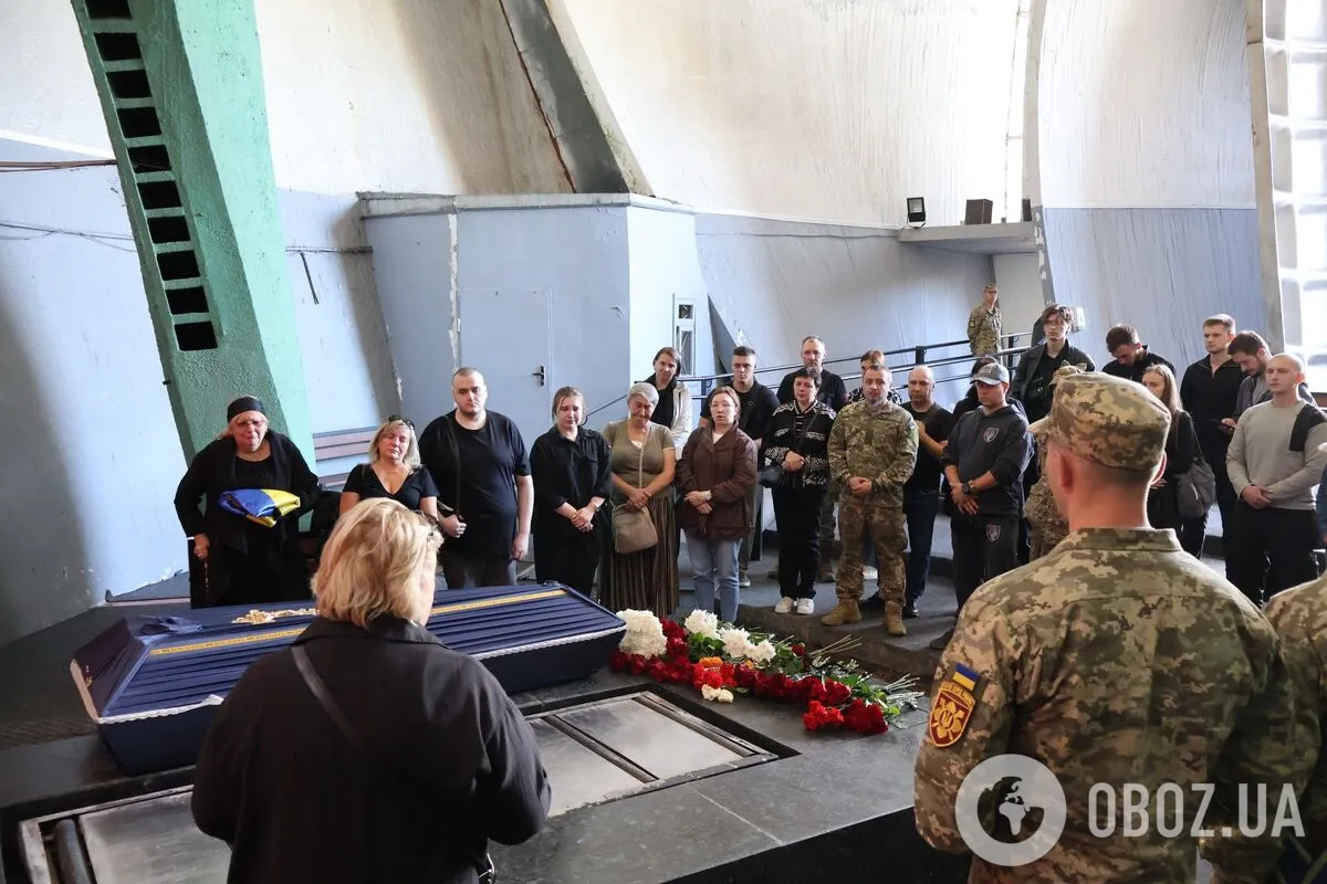 У Києві поховали добровольця, який загинув під Бахмутом