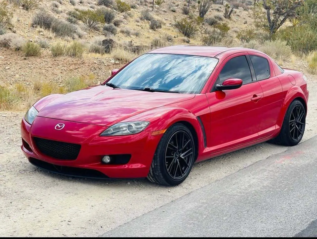 Mazda RX-8.