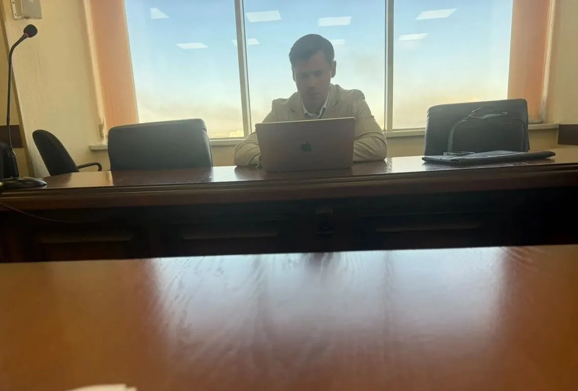 Представитель истца Максим Колосар возражал против удовлетворения апелляционных жалоб.
