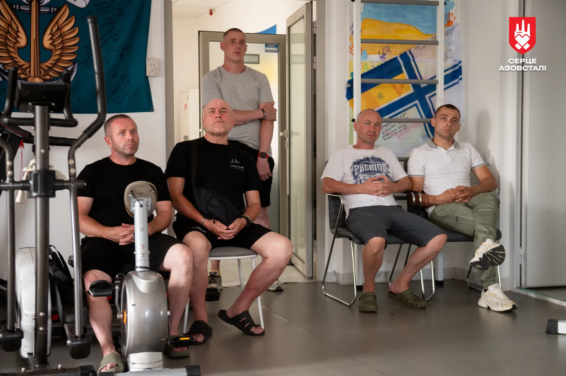 Зустріч із захисниками Маріуполя, які після повернення з російського полону проходять лікування та реабілітацію в клініці «Адоніс»