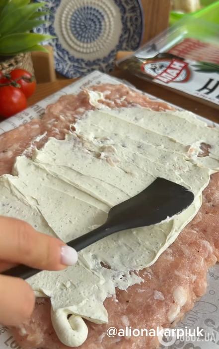 Смазываем крем-сыром
