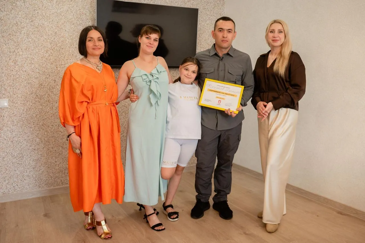 Захисник Маріуполя Данило Корняков отримав квартиру від Фонду Ріната Ахметова