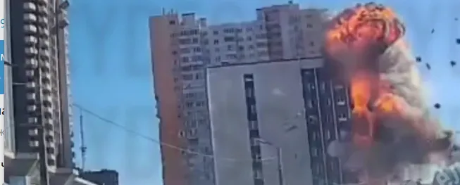 Влучення БПЛА в адміністративну будівлю в Одесі.