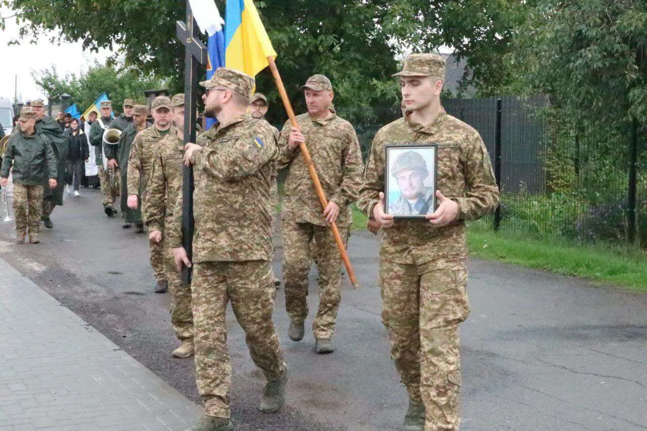 На Волыни простились с Героем Романом Григорьевым