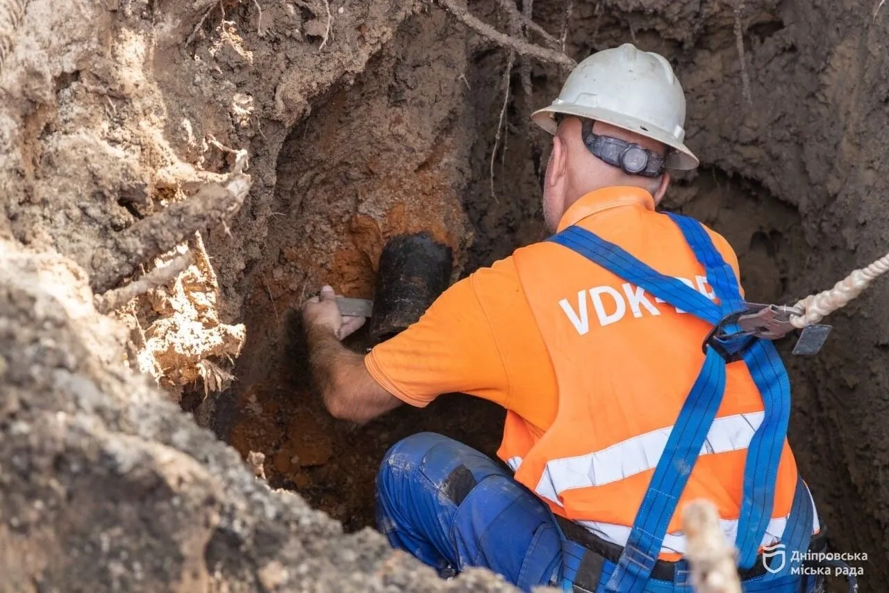 Гаряча лінія 1530 та "єДніпро": у Дніпрі працюють два цілодобові канали для звернень мешканців