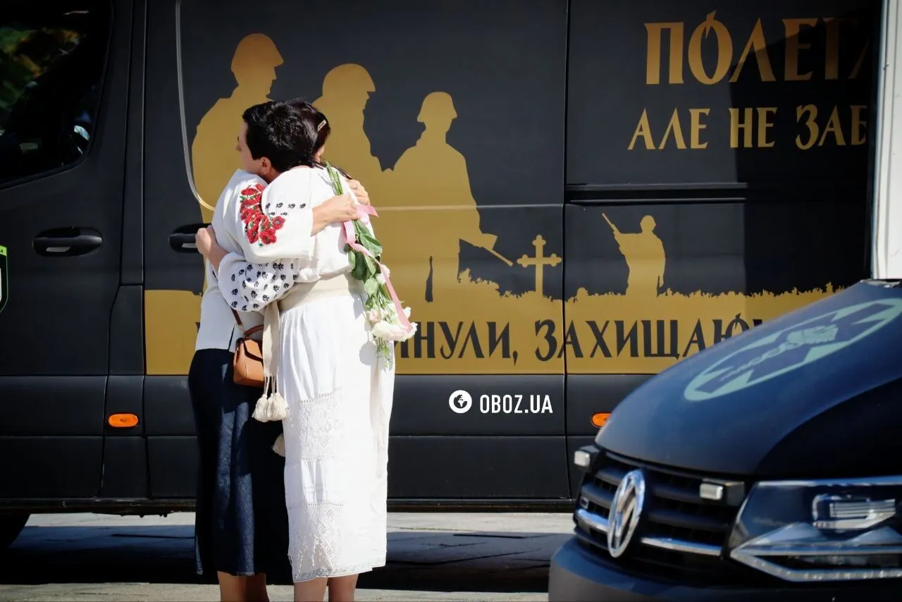 Єва Ройтер – у Києві попрощались з бойовою медикинею