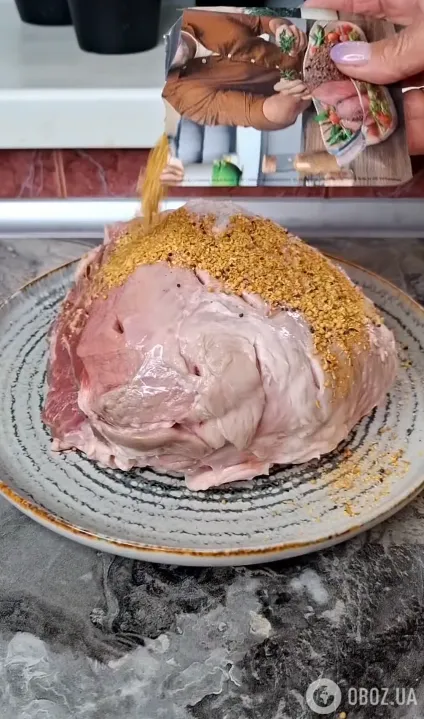 Приправляем мясо