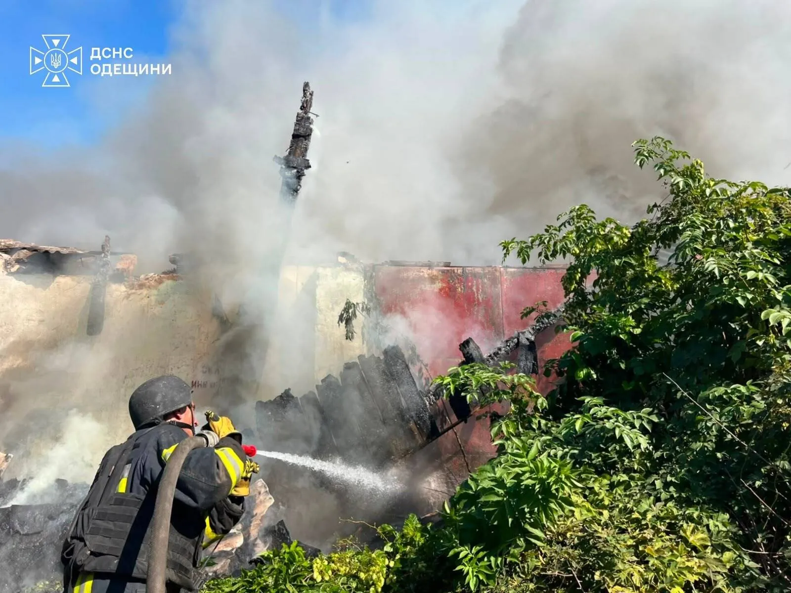 На Одещині рятувальники оперативно приборкали полум'я.