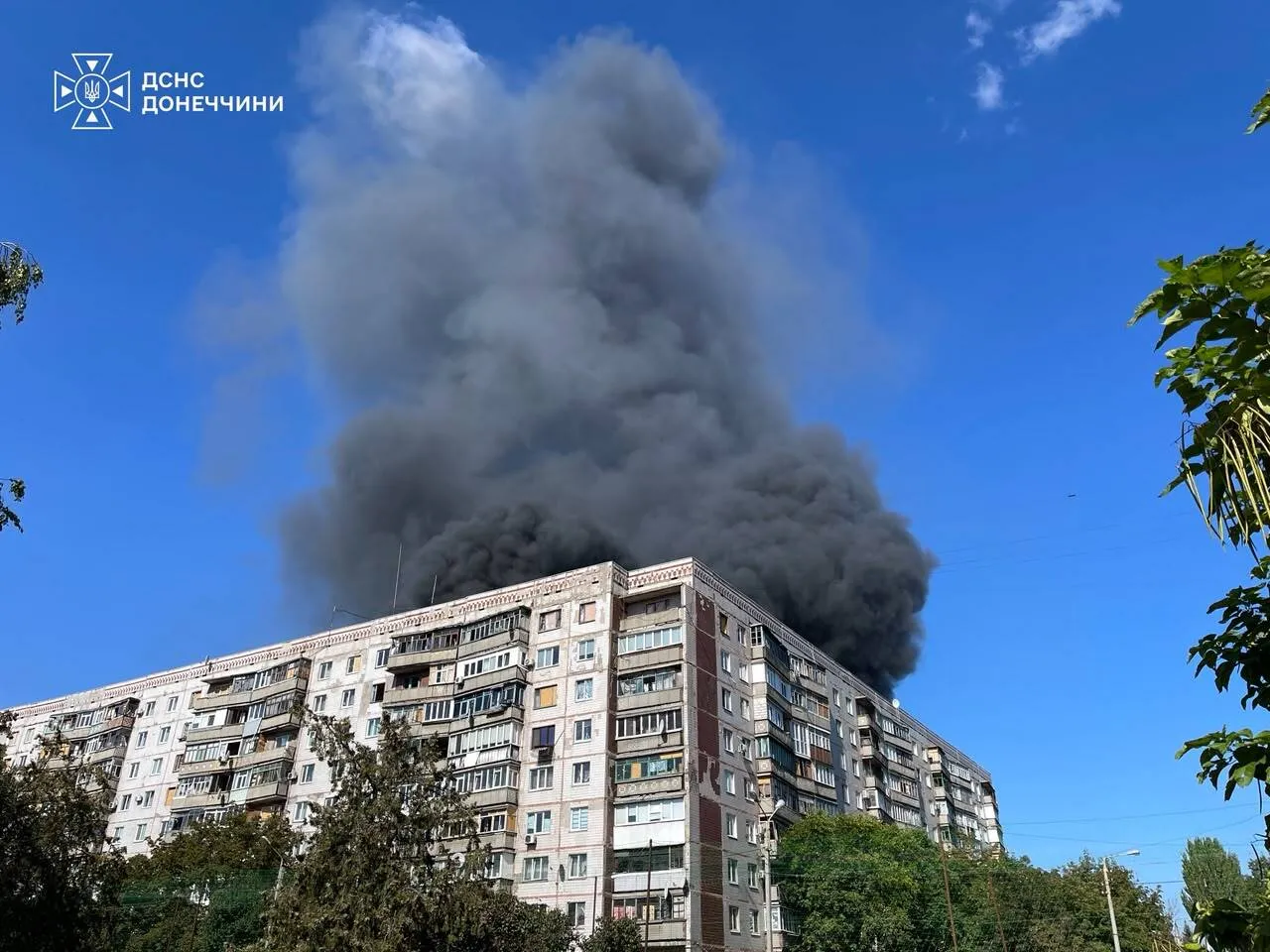 Пожар в Краматорске после российского авиаудара.