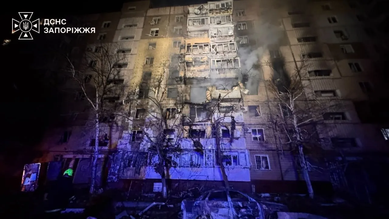 Последствия ночной атаки в Запорожье