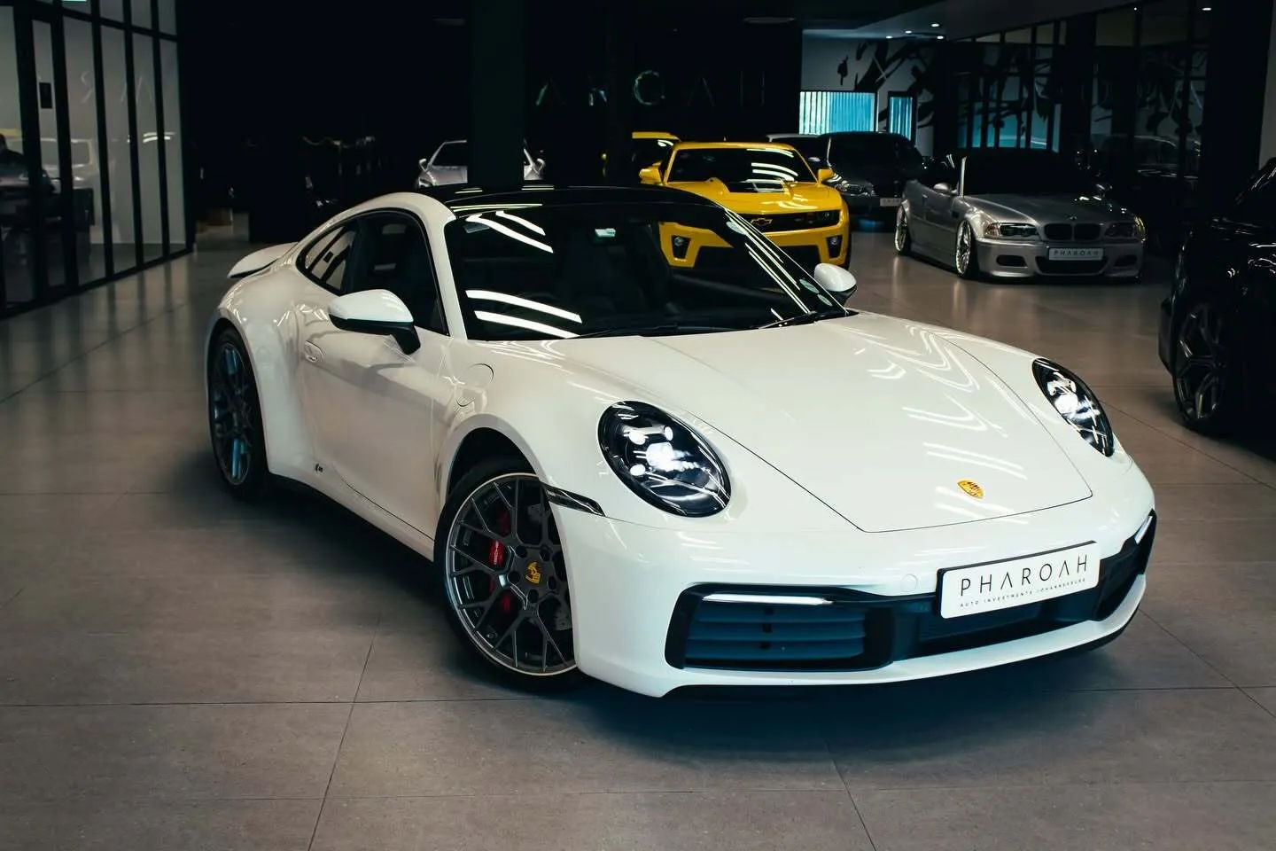 Porsche 911.