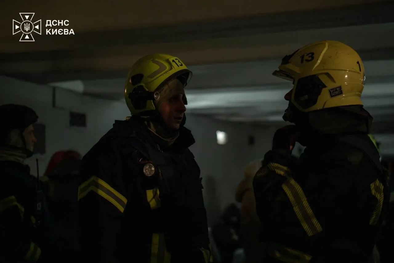 На місці атаки працювали рятувальники