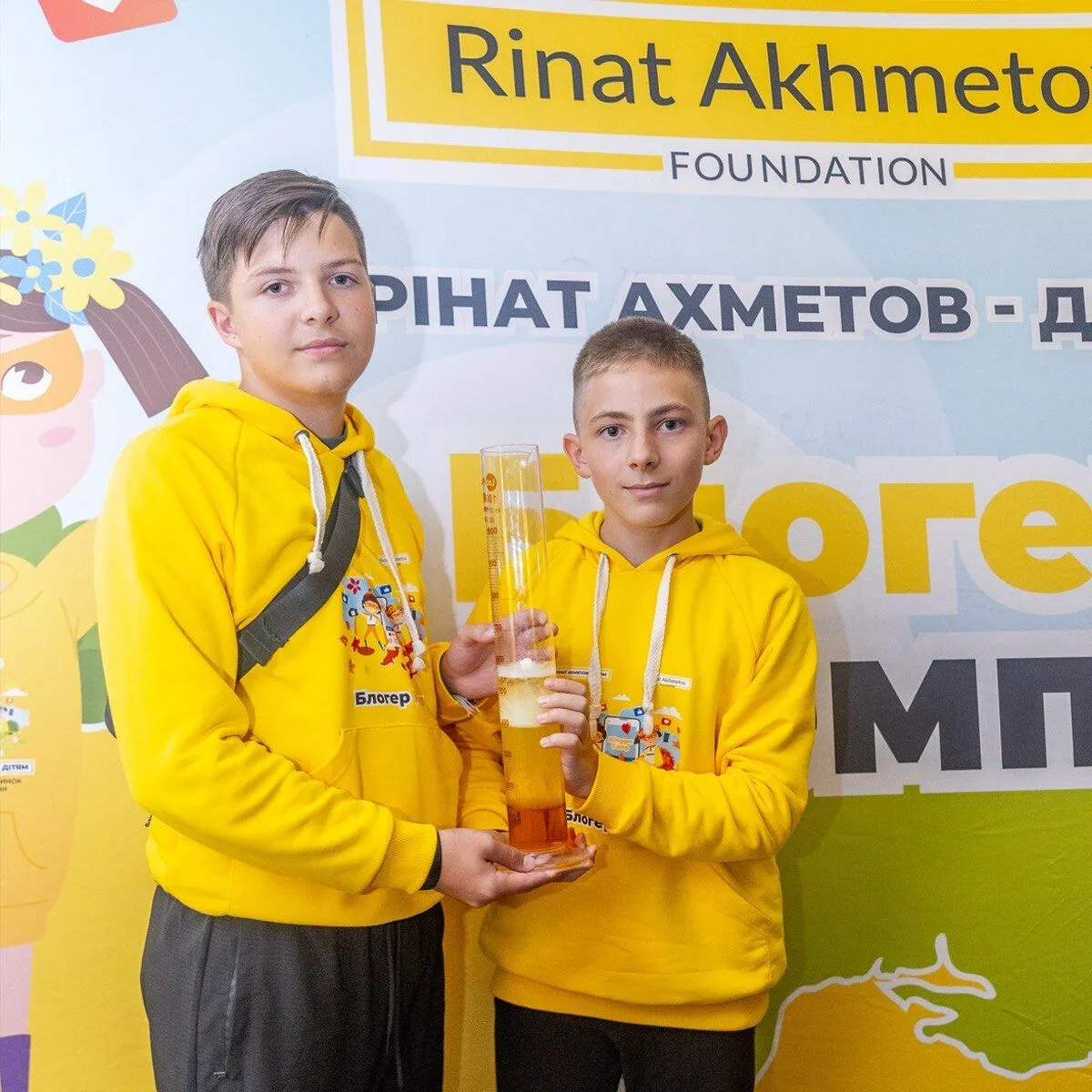 Завдяки кемпам Фонду Ріната Ахметова вже понад 5 тисяч дітей з усієї України взяли участь у програмі, відпочили та отримали психологічну допомогу