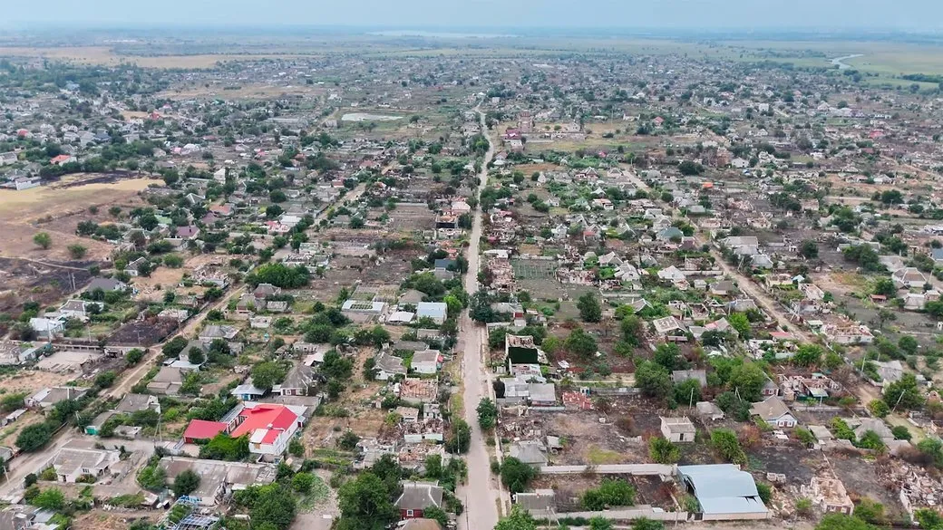 Вид із дрона на зруйновані Олешки, Херсонщина, 2026 рік.