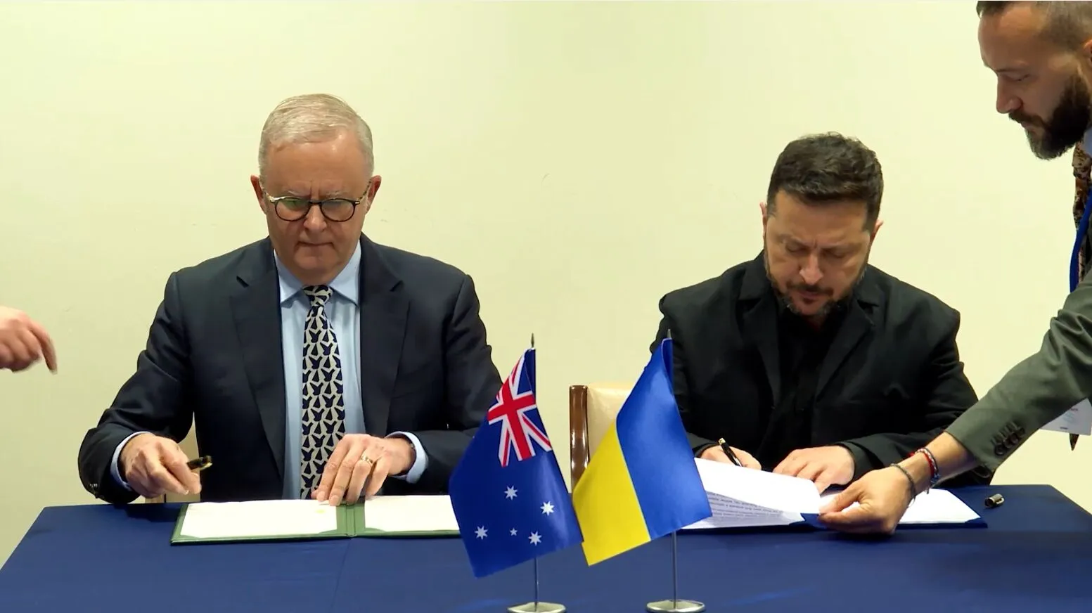 Зеленський і Албенізі підписали безпекову угоду країн.