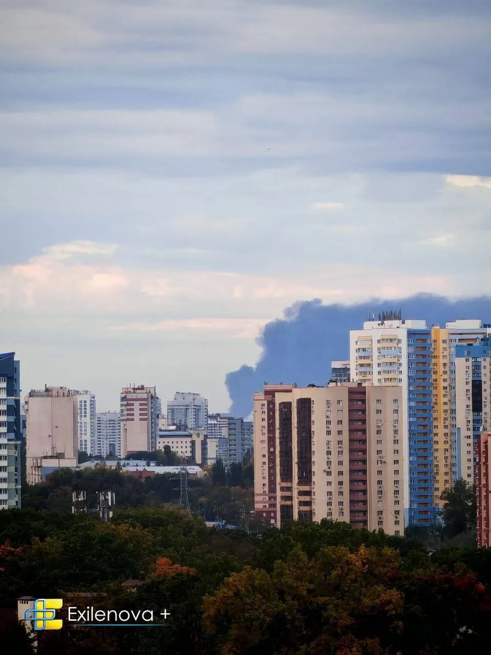 Дым от пожара на НПЗ