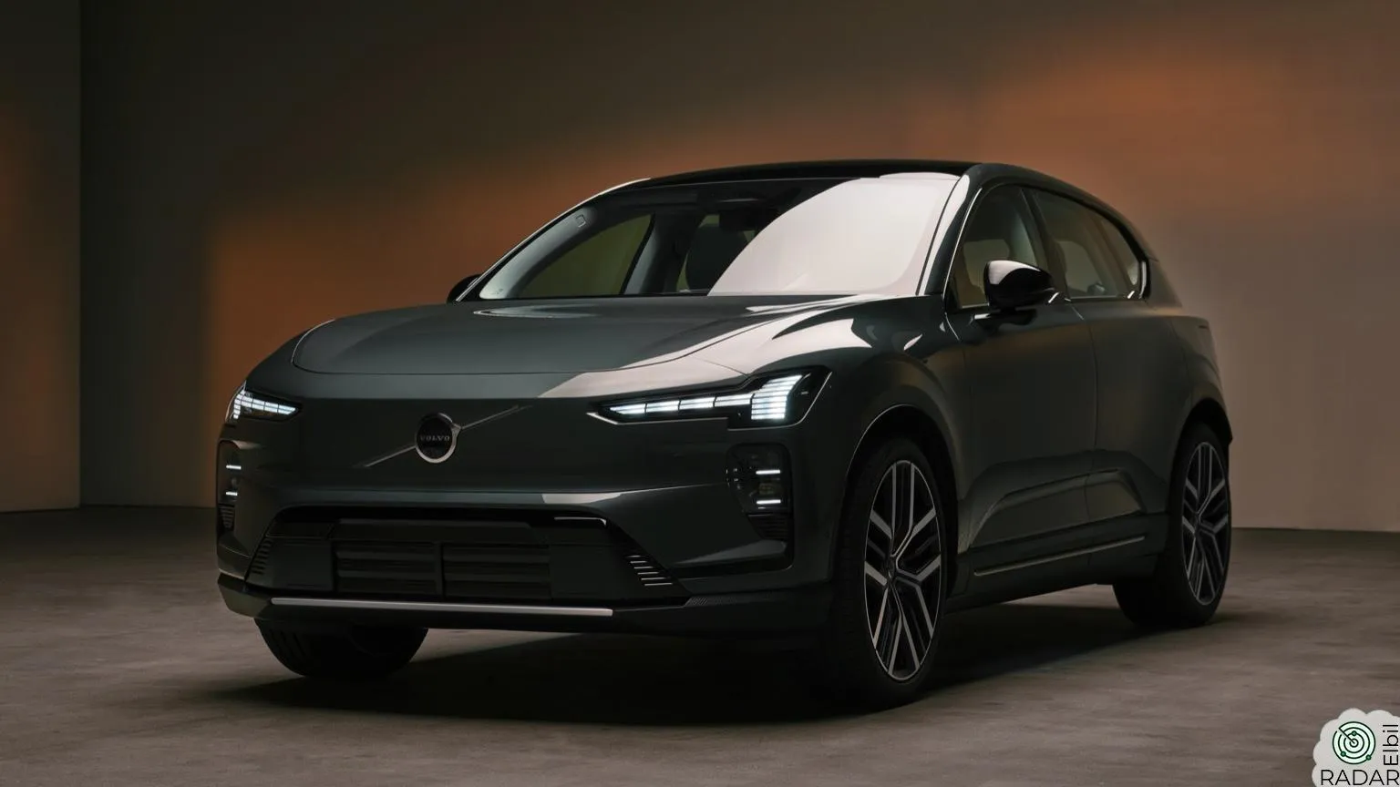 Volvo EX60 P12 AWD Plus.
