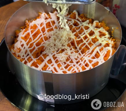 Добавляем плавленый сыр