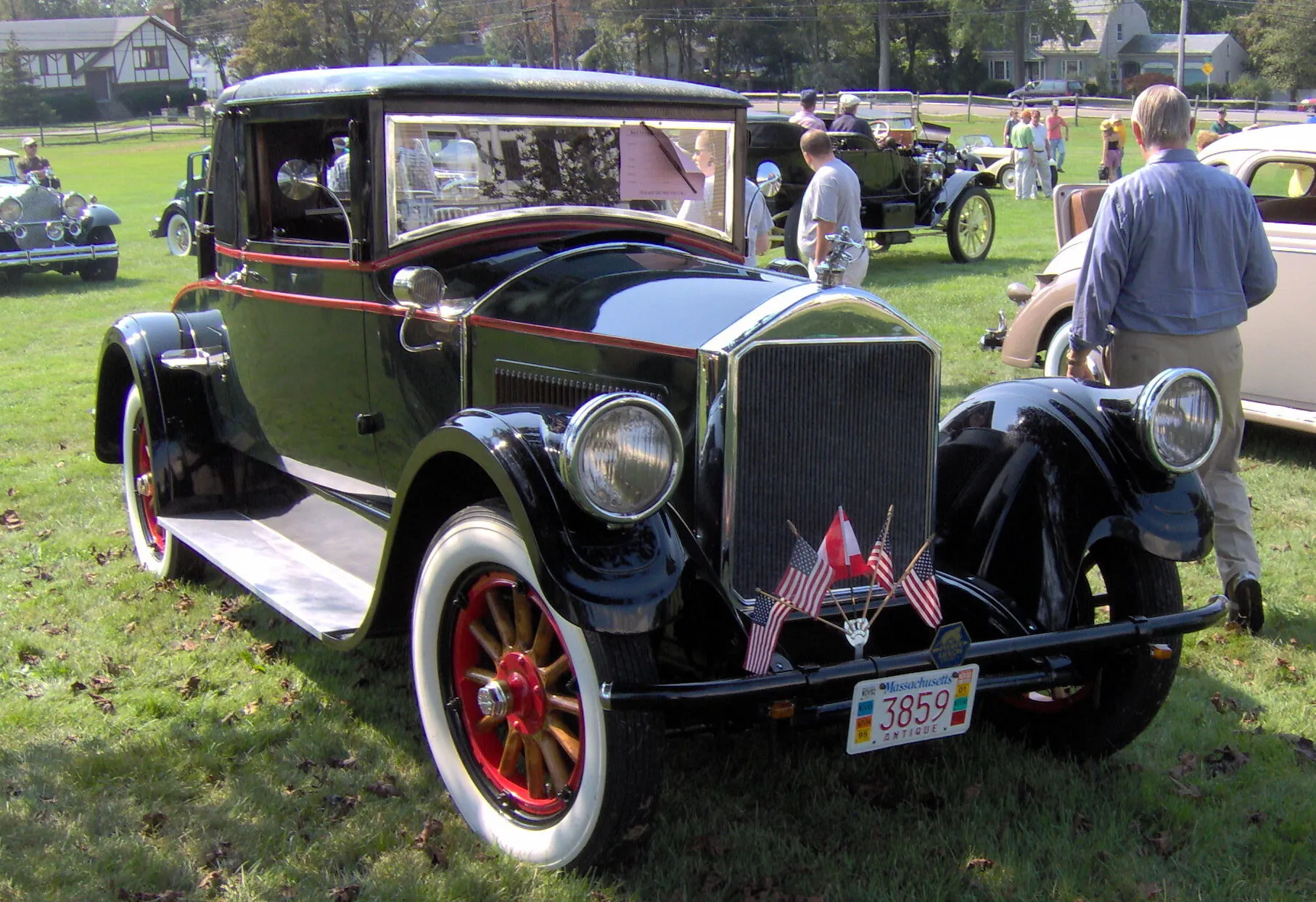 Pierce-Arrow Series 33.