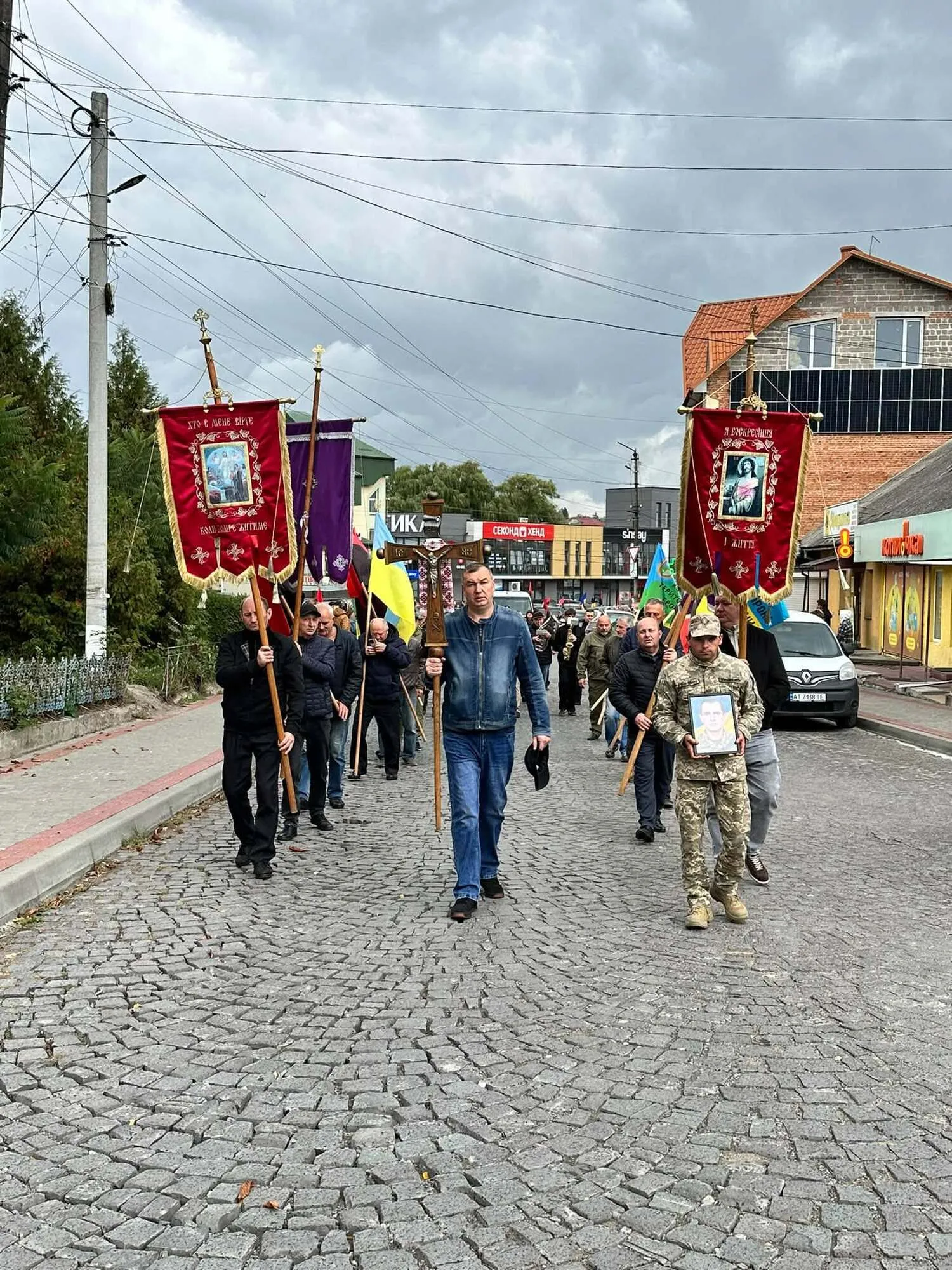 В Тернопольской области простились с защитником Украины Николаем Олийныком