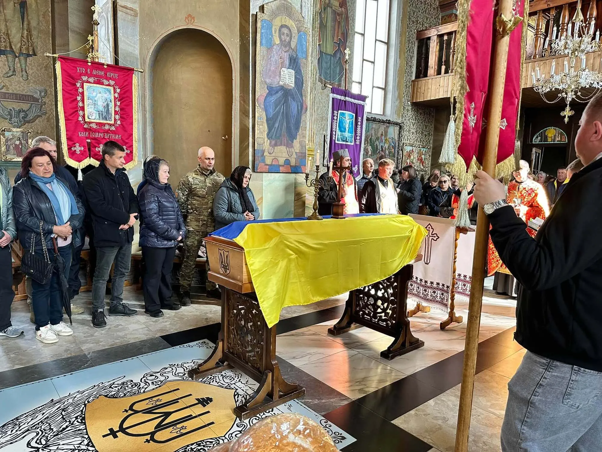 В Тернопольской области простились с защитником Украины Николаем Олийныком
