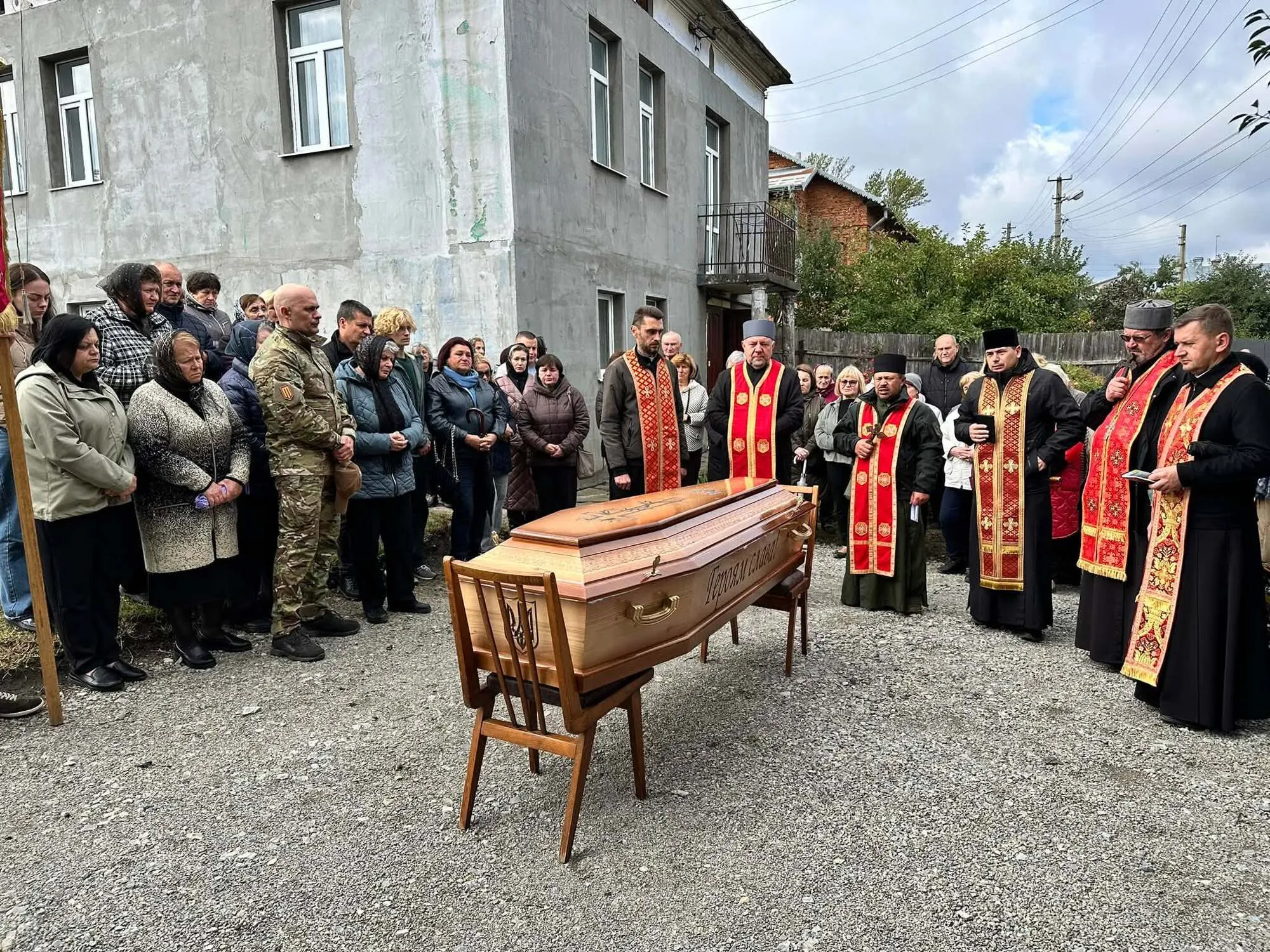 В Тернопольской области простились с защитником Украины Николаем Олийныком