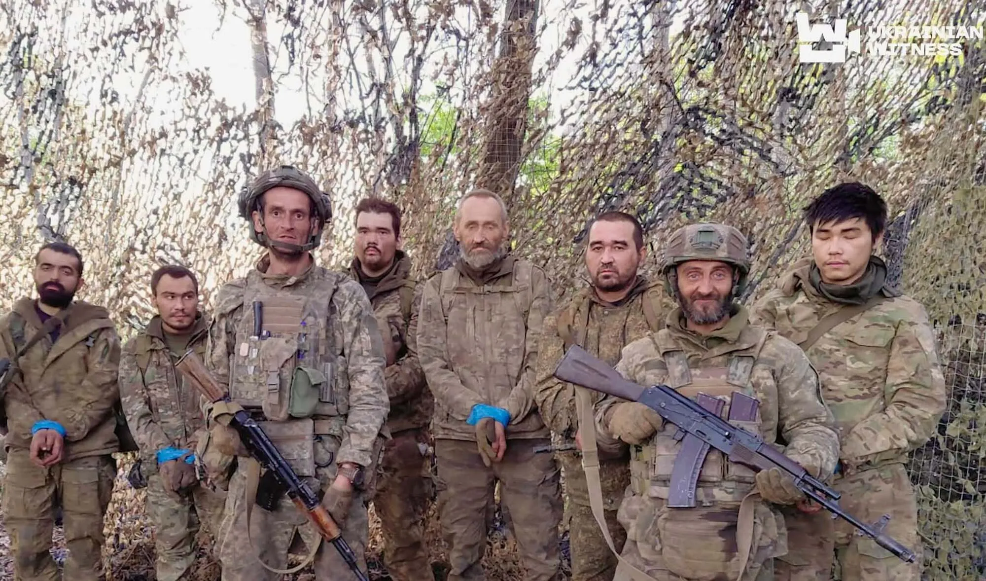 Полонені окупанти.