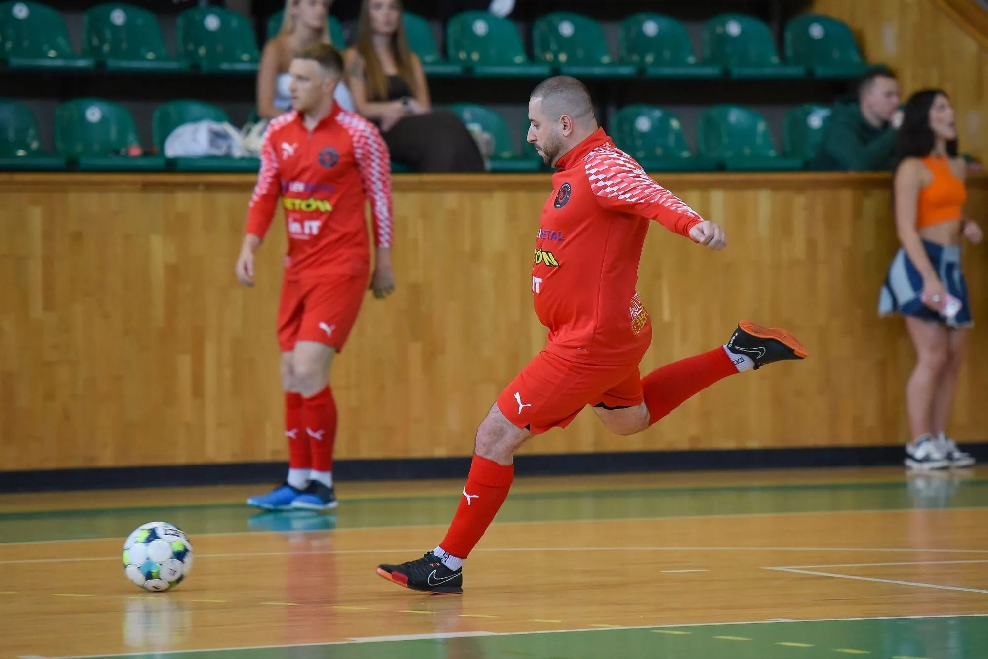 Бетонное дерби: "Альянс" принимал SkyUp Futsal во втором туре Экстра-лиги