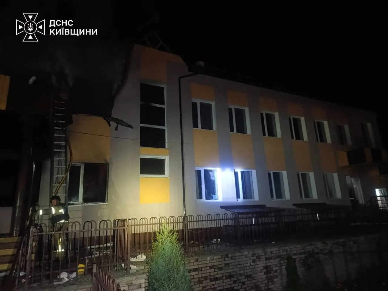 Наслідки удару по Іванківському ліцею